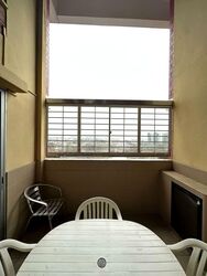 Blk 221 Kovan Green (Hougang), HDB Executive #588314691
